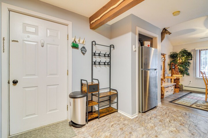 Cozy Bartlett Condo w / Deck & Resort Amenities!