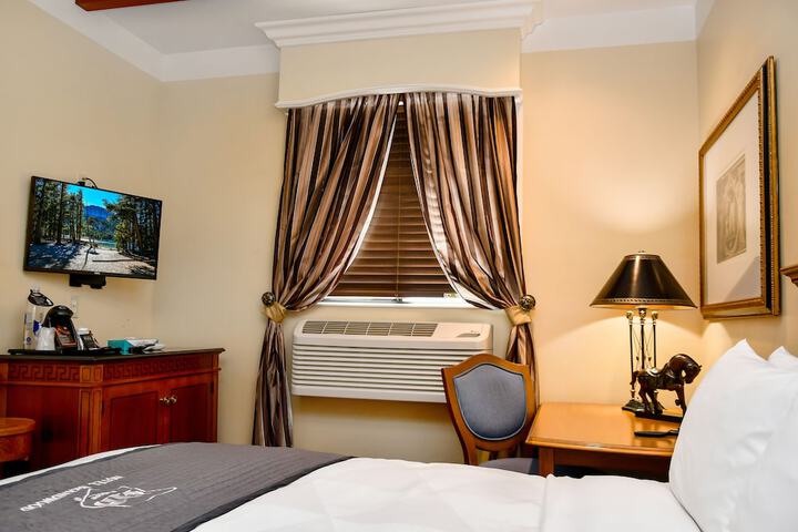 Brand Plaza Hotel