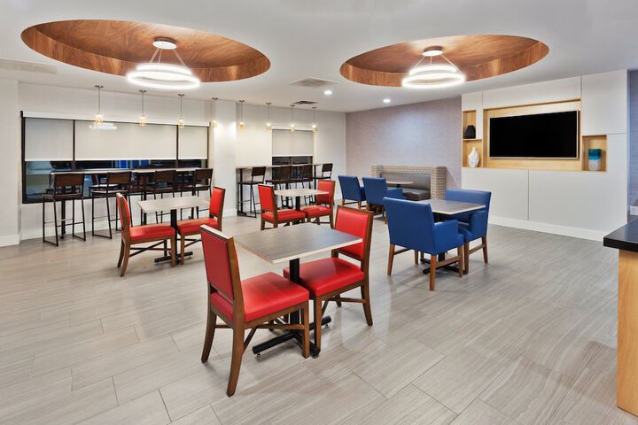 Holiday Inn Express & Suites Rome-East by IHG