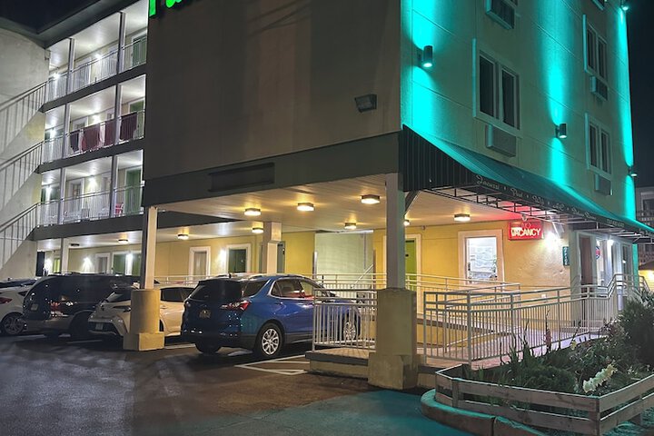 Sea Palace Inn