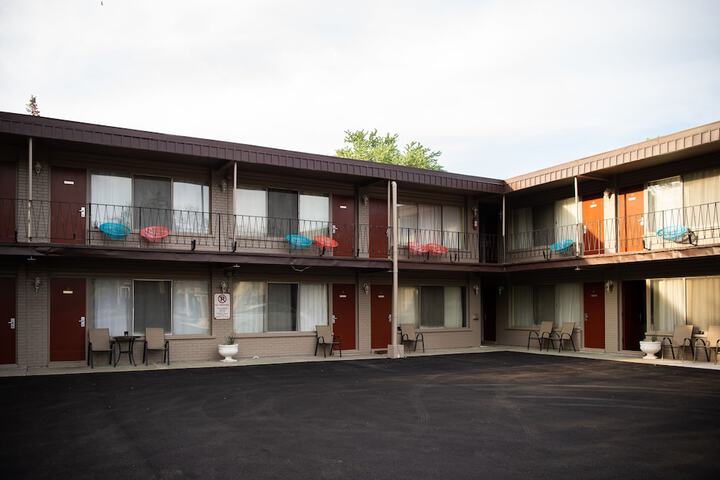 Hotel 13 of 90
