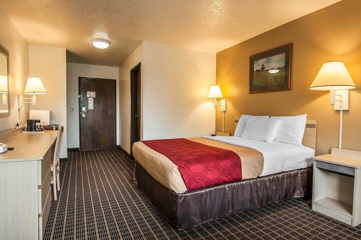 Econo Lodge Corvallis Near University