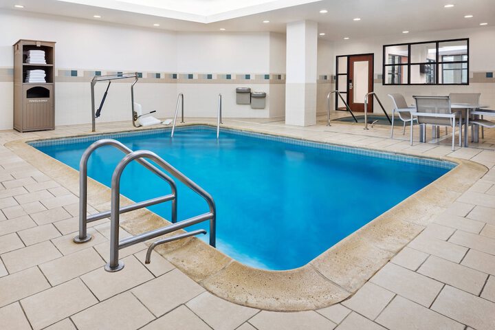 Courtyard by Marriott Stamford Downtown