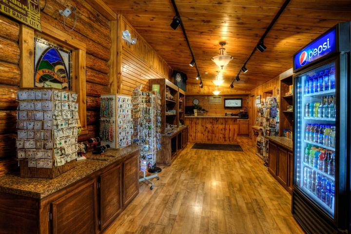 Gift Shop 154 of 160