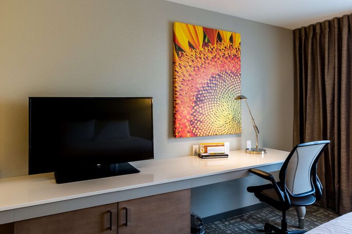 Room 15 of 37