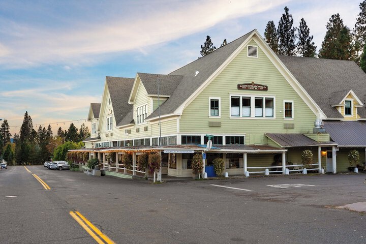 Hotel 1 of 68