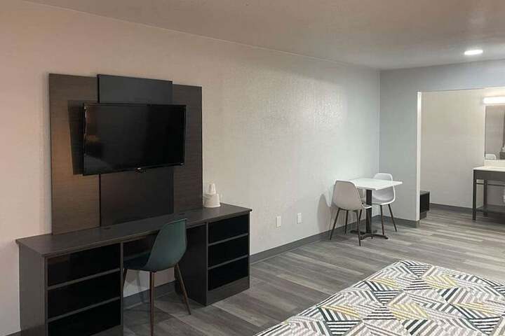 Room 20 of 38