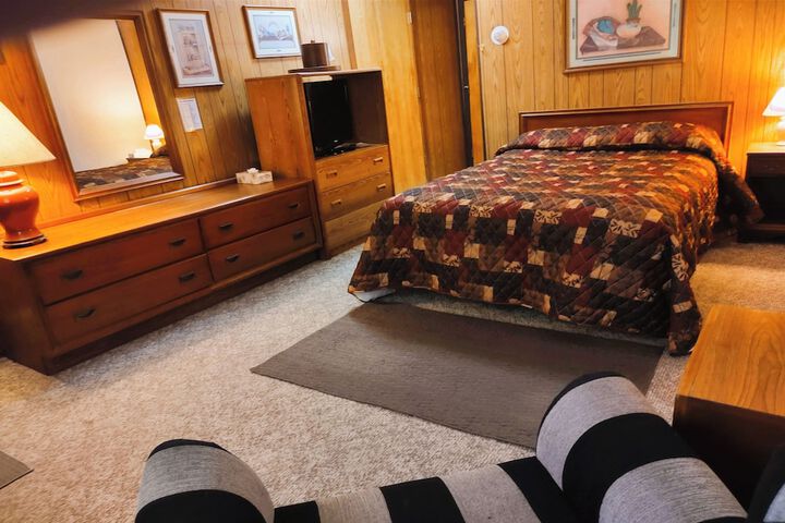 Room 45 of 49