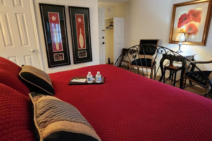Room 71 of 104