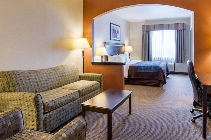 Comfort Inn & Suites Winnie