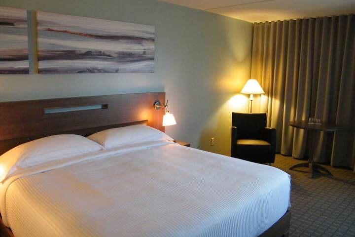 Room 5 of 13