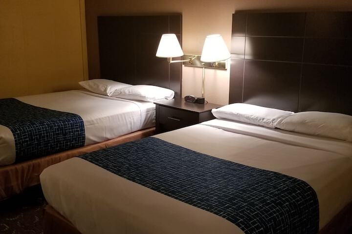 Room 7 of 14
