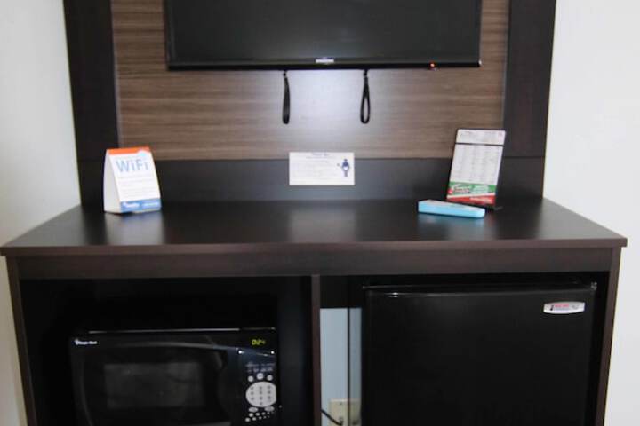 Room 15 of 34