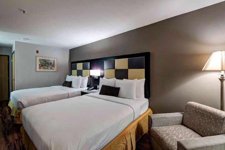 Room 15 of 23