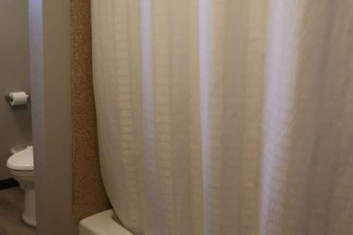 Room 16 of 47