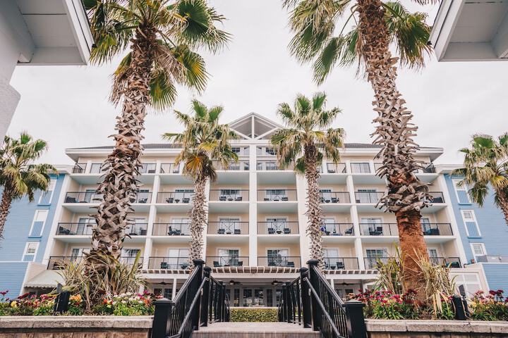 Wild Dunes Resort – Sweetgrass Inn and Boardwalk Inn