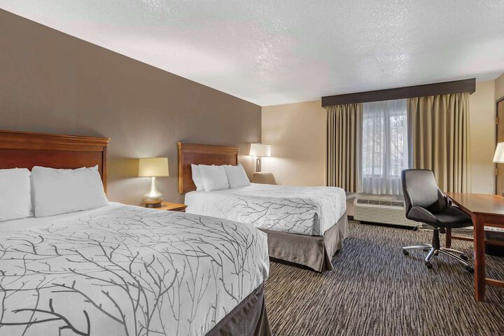 Best Western Plus Landmark Inn