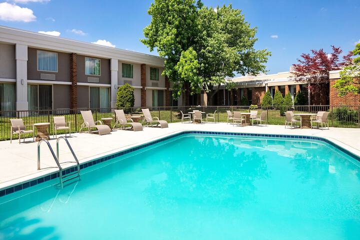 Pool 6 of 31