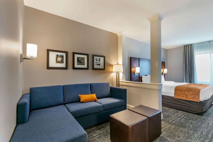 Comfort Suites North Tupelo