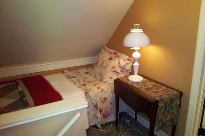 Room 37 of 42