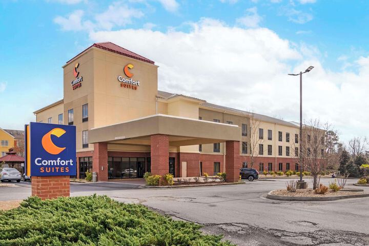 Hotel 2 of 69