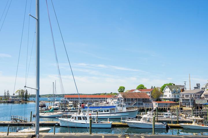 Fishermans Wharf Inn