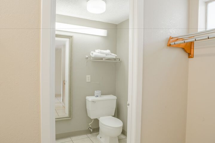 Room 18 of 39