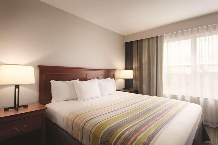 Country Inn & Suites by Radisson Bentonville South - Rogers, AR