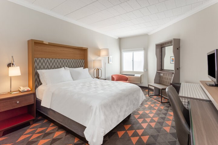 Holiday Inn Philadelphia South - Swedesboro by IHG