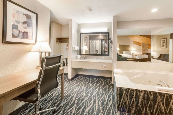 Room 21 of 41