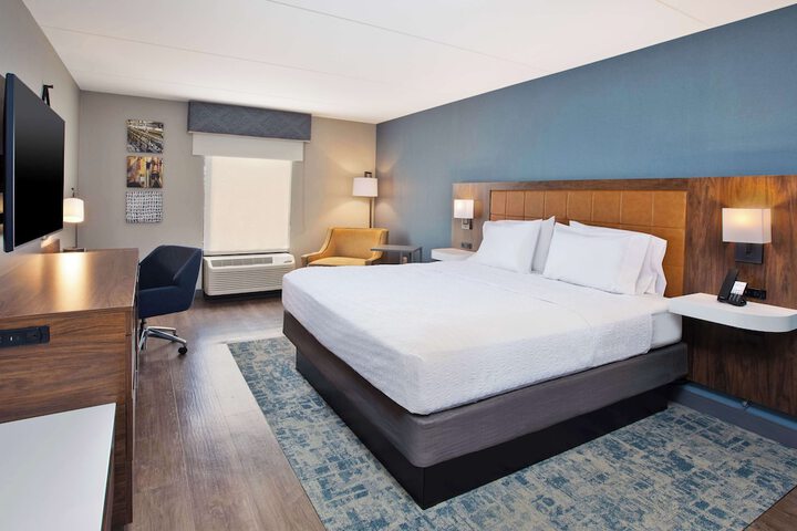 Room 14 of 26