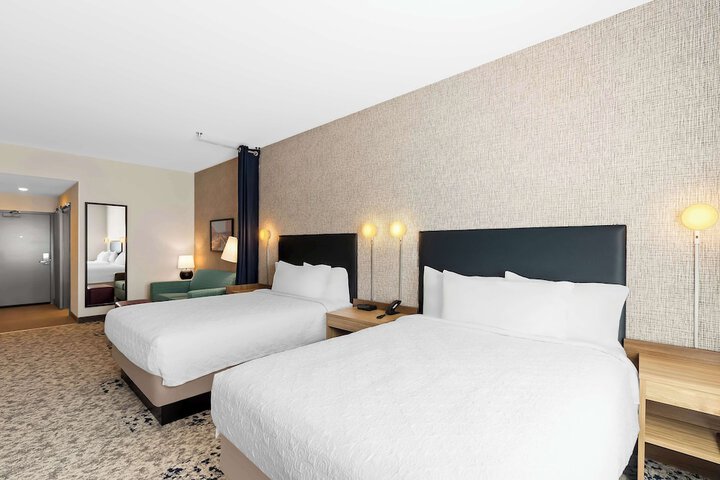 Home2 Suites by Hilton Hendersonville