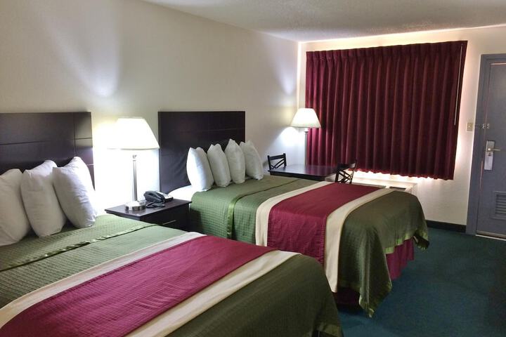 Travel Inn & Suites