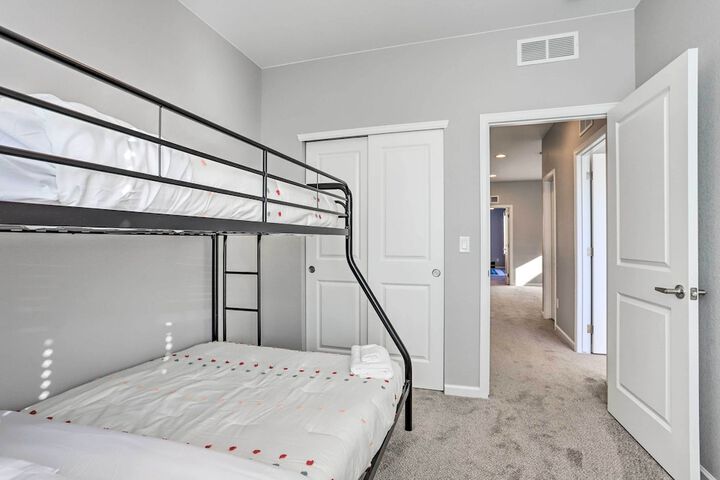 Cozy Abode w / Patio 7 Mi to Dtwn Denver