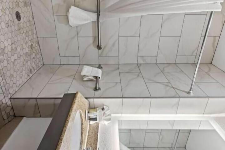 Country Inn & Suites by Radisson Savannah I-95 North, GA