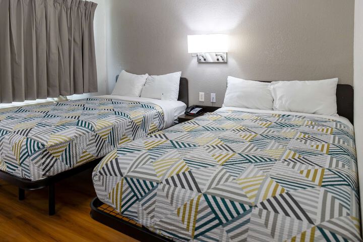 Room 11 of 29