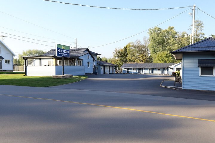 Hillsboro Inn & Suites