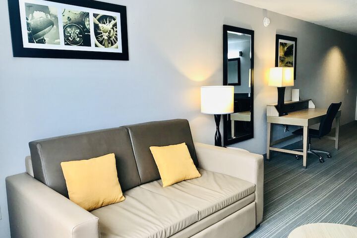 Country Inn & Suites by Radisson Warner Robins, GA