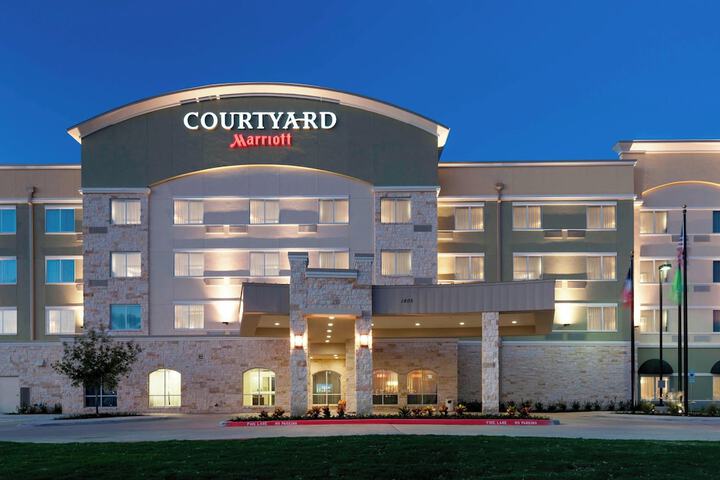 Hotel 4 of 32