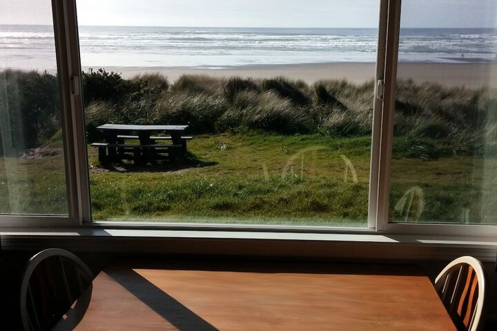 Silver Sands Motel
