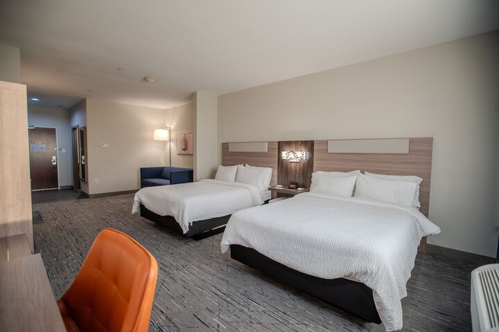 Room 34 of 87