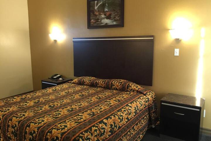 Room 30 of 44