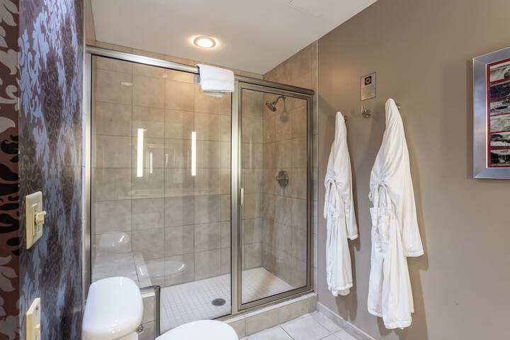 The Giacomo Niagara Falls NY an Ascend Collection Hotel