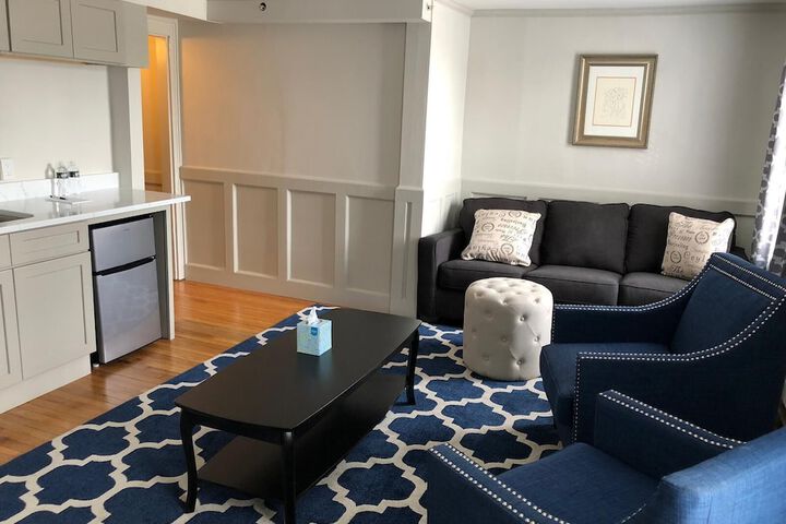 Room 99 of 183