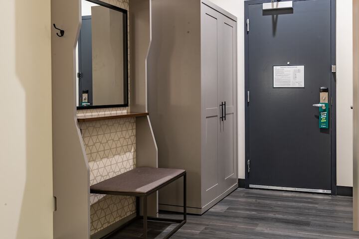 Room 20 of 65