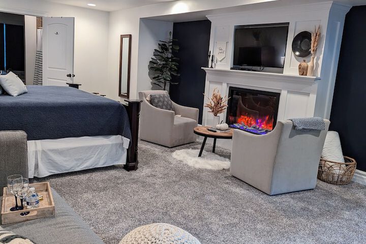 Room 11 of 34