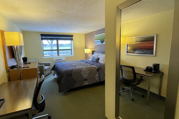 Room 17 of 81