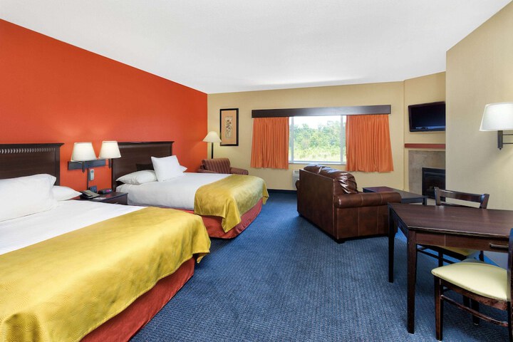 Room 17 of 24