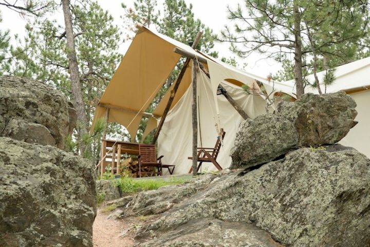 Under Canvas Mount Rushmore