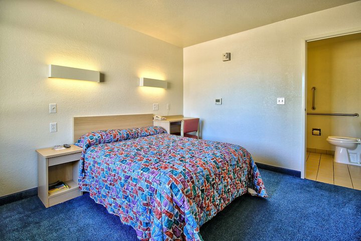 Motel 6 Nogales AZ - Mariposa Road